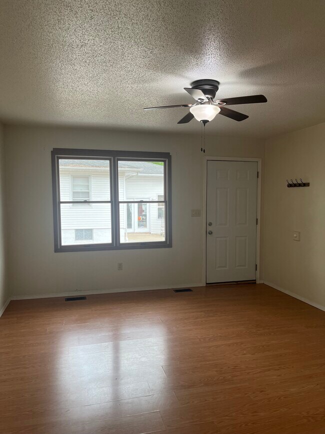 312 Linden, Edwardsville, IL 62025 House Rental in Edwardsville, IL