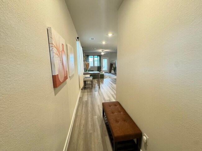 Foto del edificio - 5608 Madden Ln