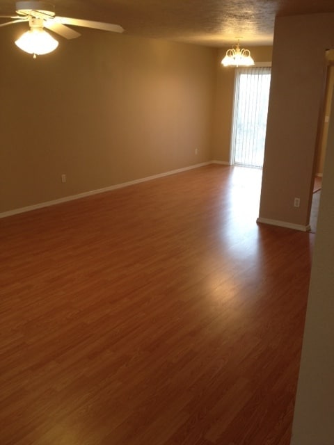 Building Photo - Single-Family Home in Merriam Woods