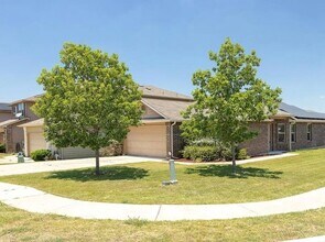 Building Photo - 12418 Walter Vaughn Dr