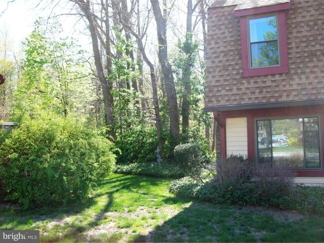 Foto del edificio - 1 Coventry Ct