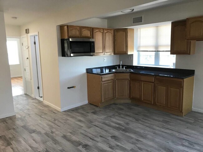 Foto del edificio - 3122 Waterbury Ave