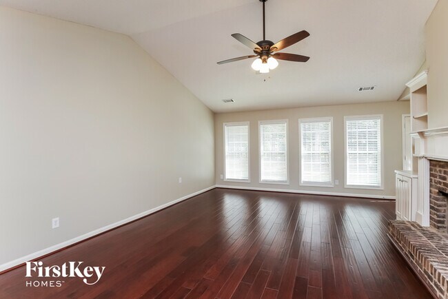 Building Photo - 1514 Blakewood Trail
