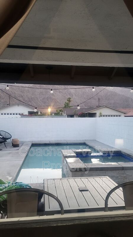 Foto del edificio - 52170 Avenida Ramirez