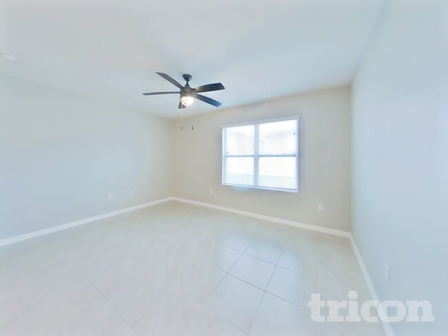 Building Photo - 5131 Star Ruby Ave