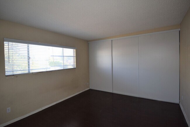 Building Photo - 13846 Sherman Way
