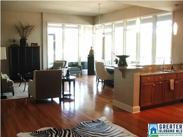 Foto principal - 1831 28th Ave S