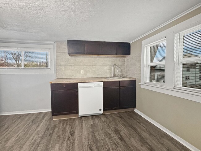 Foto del edificio - 716 Kellogg St SE