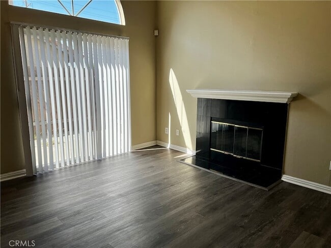 Building Photo - 375 E Phillips Blvd