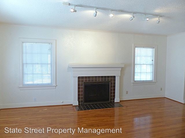 Building Photo - 3 br, 2 bath House - 2708 Bowman