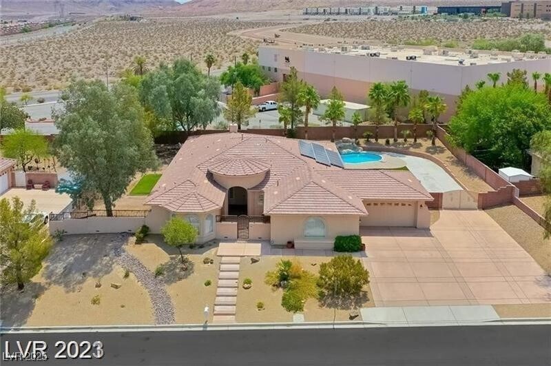Foto principal - 1062 San Andreas St