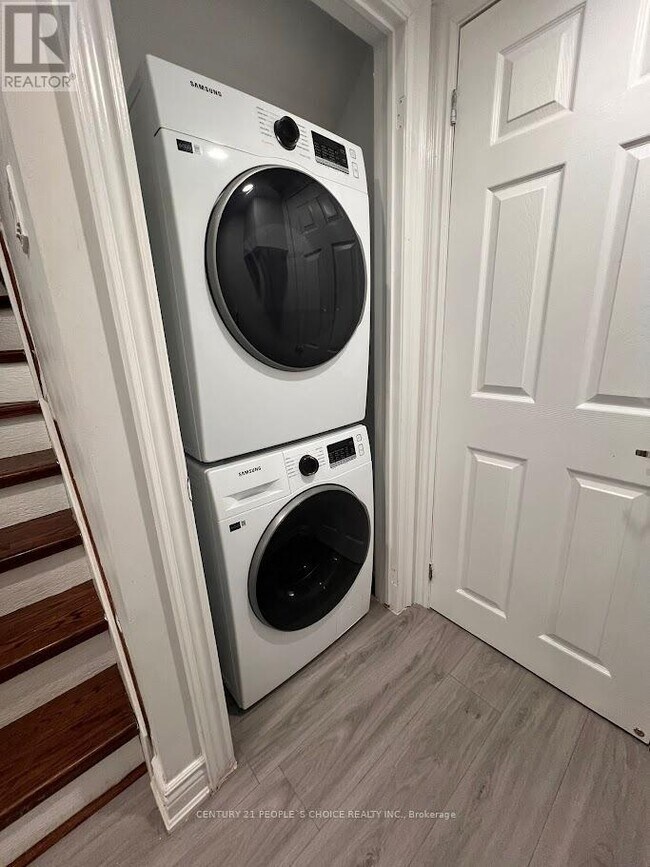 Building Photo - 45 Bushmill Cir