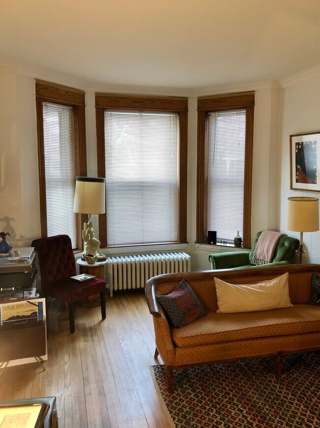 Foto del edificio - 2119 W Grace St