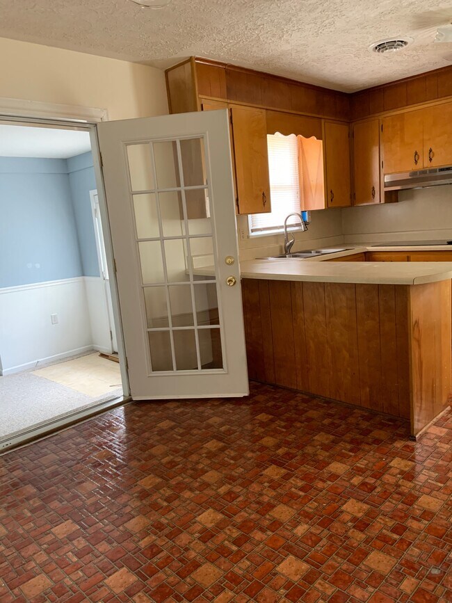 Building Photo - 5782 William Dr