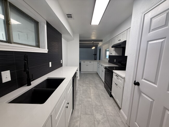 Foto del edificio - 505 N Florence St