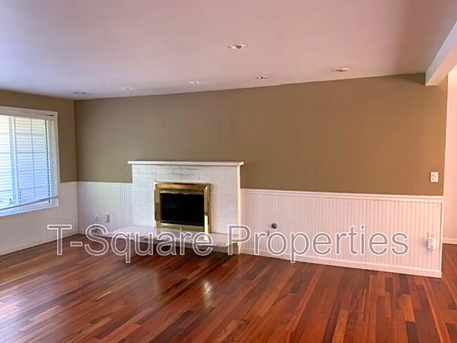 Foto del edificio - 105 217th Pl SW