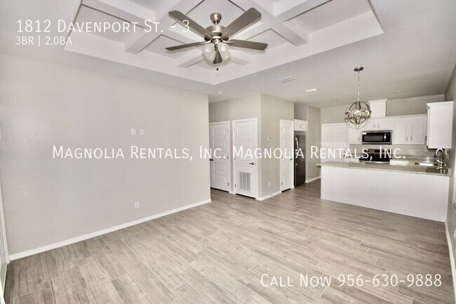 Foto del edificio - 1812 Davenport St