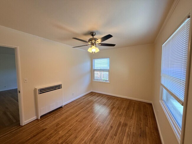 Foto del edificio - 816 Cowper St