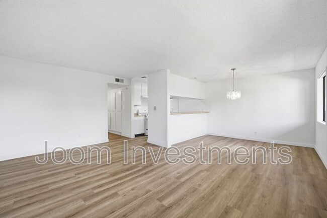 Building Photo - 1527 S Palm Ave