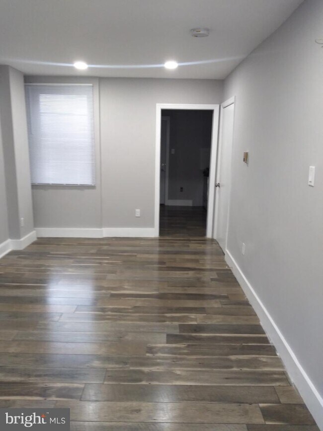 Foto del edificio - 4220 Wallace St