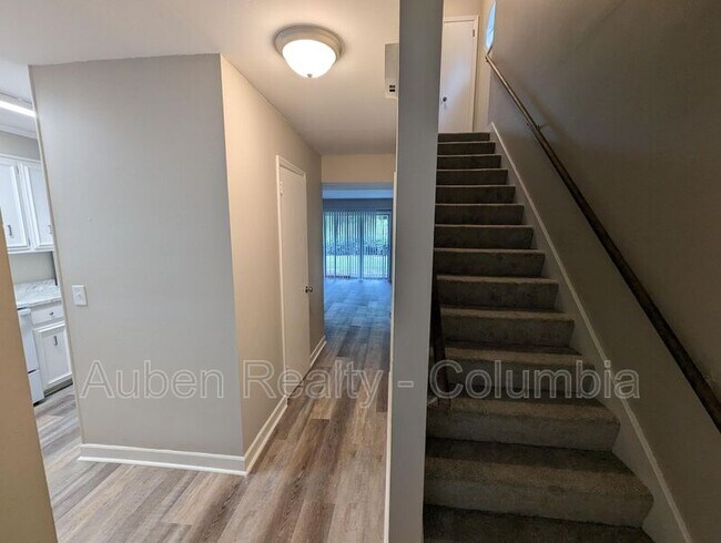 Building Photo - 718 Augusta St