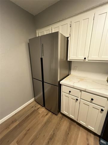 Foto del edificio - 6445 Woodbeach Dr