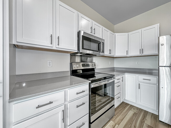 Building Photo - Stratford Pointe