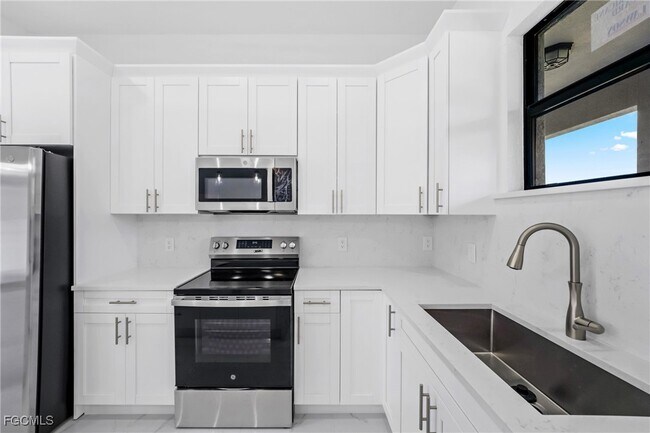 Foto del edificio - 2602 73rd St W