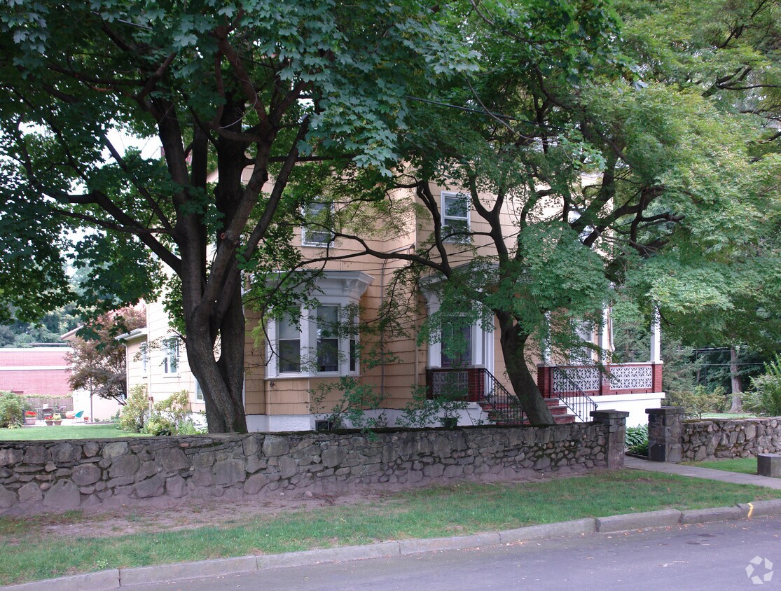 Foto del edificio - 36 Paulding Ave
