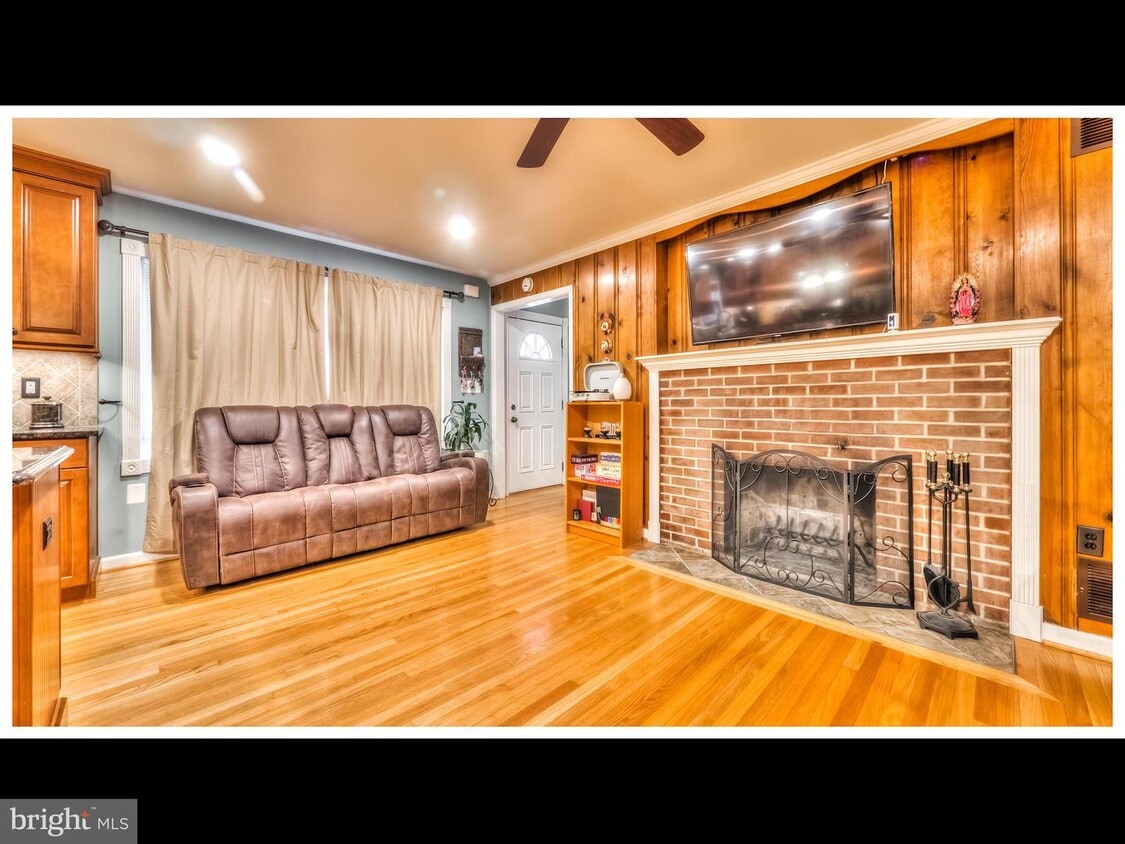 218 Dr, Linthicum Heights, MD 21090 House Rental in Linthicum