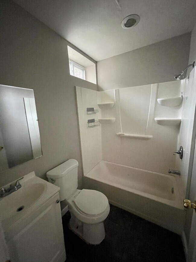 Foto del edificio - 3374 Amber St