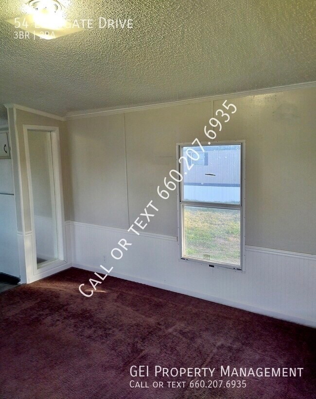 Building Photo - Newly Remodeled Home -Must See!