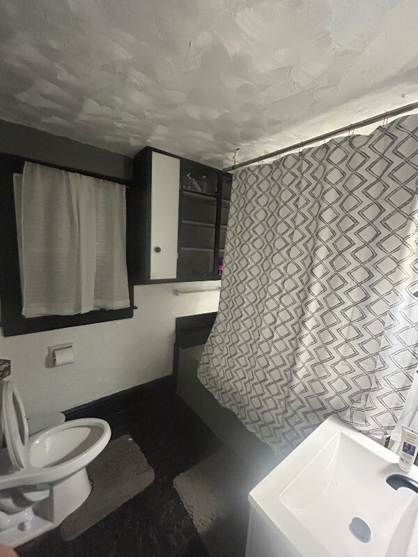 Building Photo - 531 Seymour St