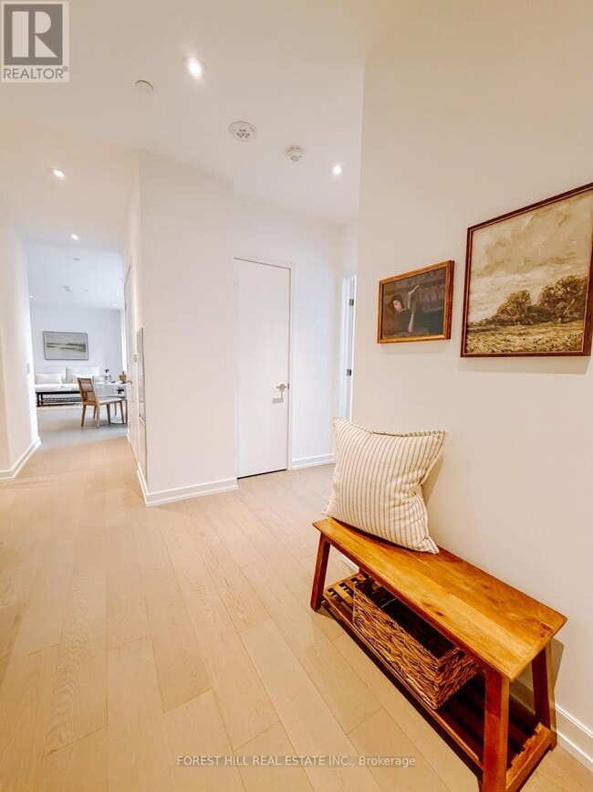 Building Photo - 1315 Bay St.