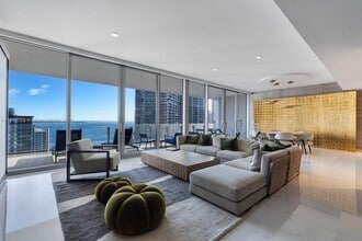 Building Photo - 300 Biscayne Blvd Way