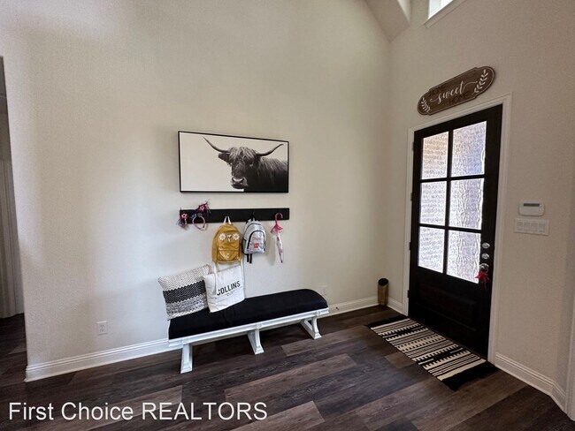 Foto del edificio - 4 br, 3 bath House - 1144 Olympic Drive