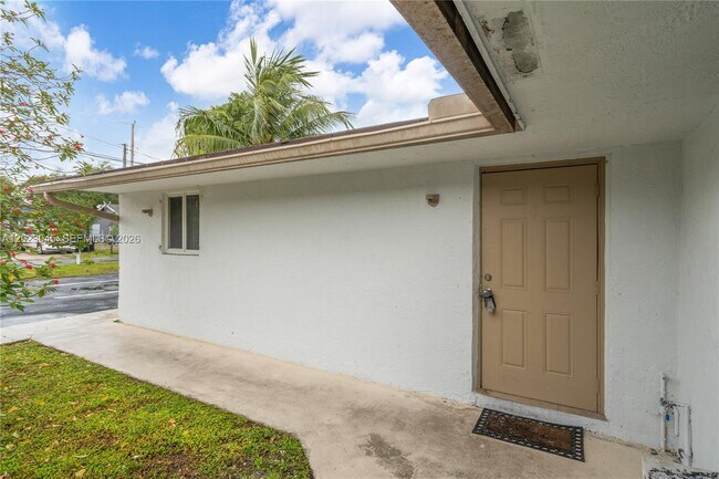 Foto del edificio - 645 NW 15th Ave