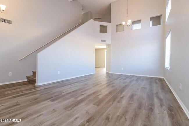 Foto del edificio - 16228 N 160th Ave