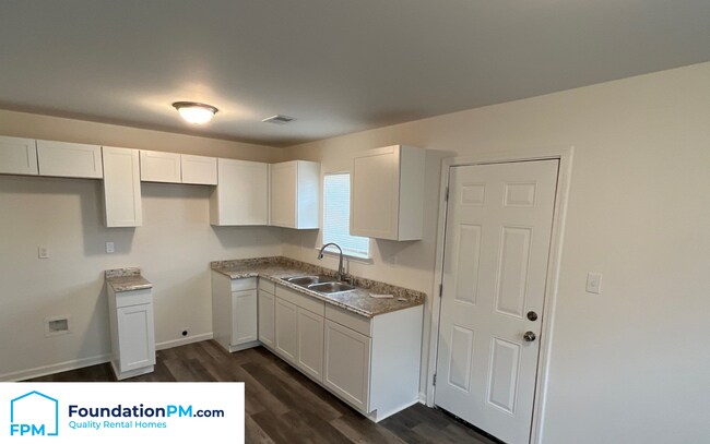 Foto del edificio - 3679 Tchulahoma Rd