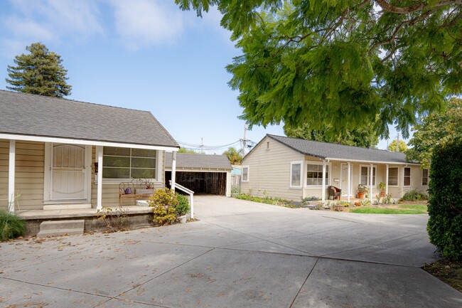 Mission EXT7 - Mission Street Cottages
