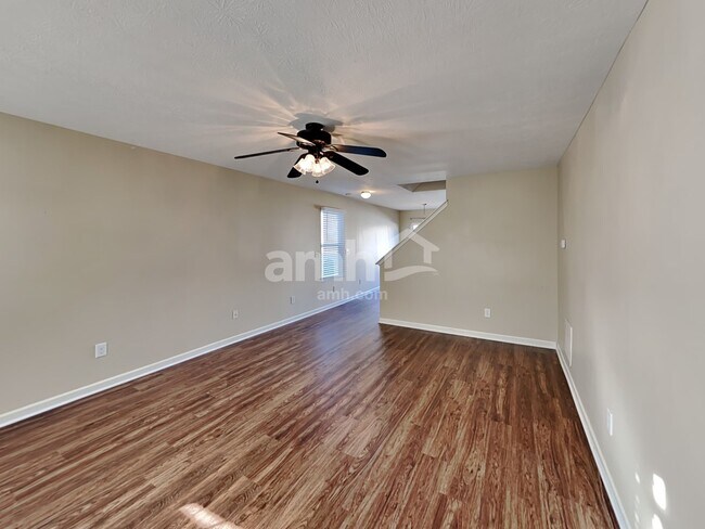 Building Photo - 5556 Lanterns Way Unit 551