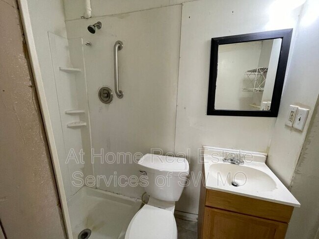 Foto del edificio - 1470 N Grant Ave