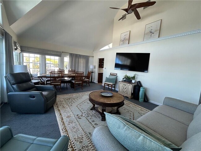 Foto del edificio - 67 Esmond Ave