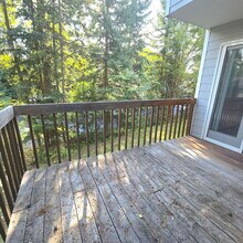 Building Photo - 103 Forest Ridge Dr