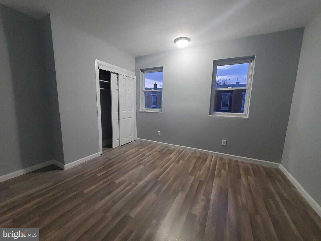 Primary Photo - 2019 S Avondale St