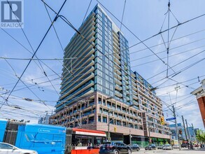 Building Photo - 285-1285 Dufferin St