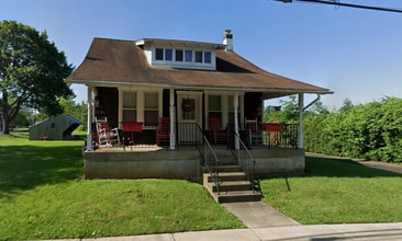 Building Photo - 2249 N Main St