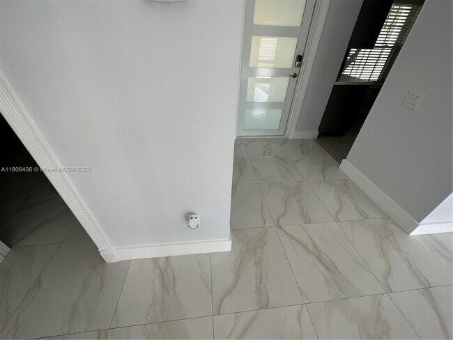 Foto del edificio - 14568 SW 142nd Ct Cir S