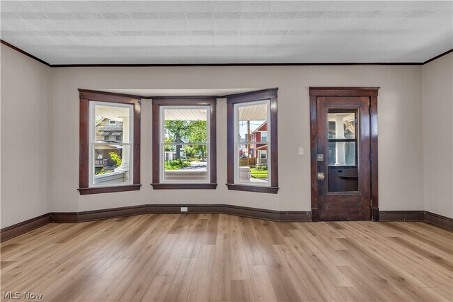 Foto del edificio - 3921 W 21st St