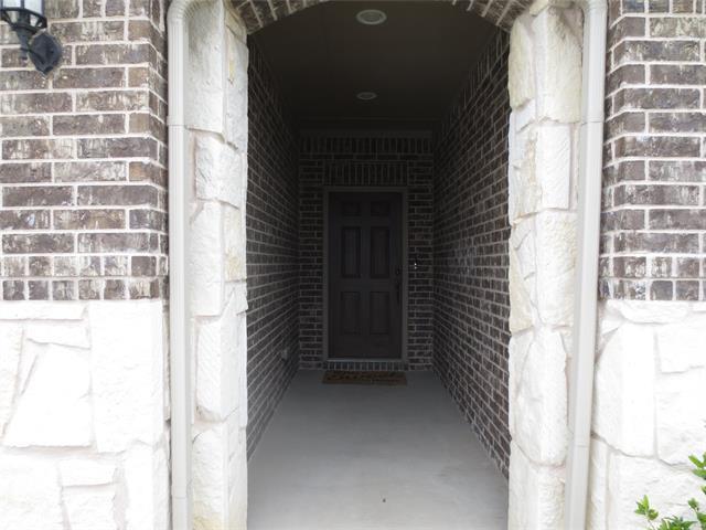 Building Photo - 2703 Thornhill Ln